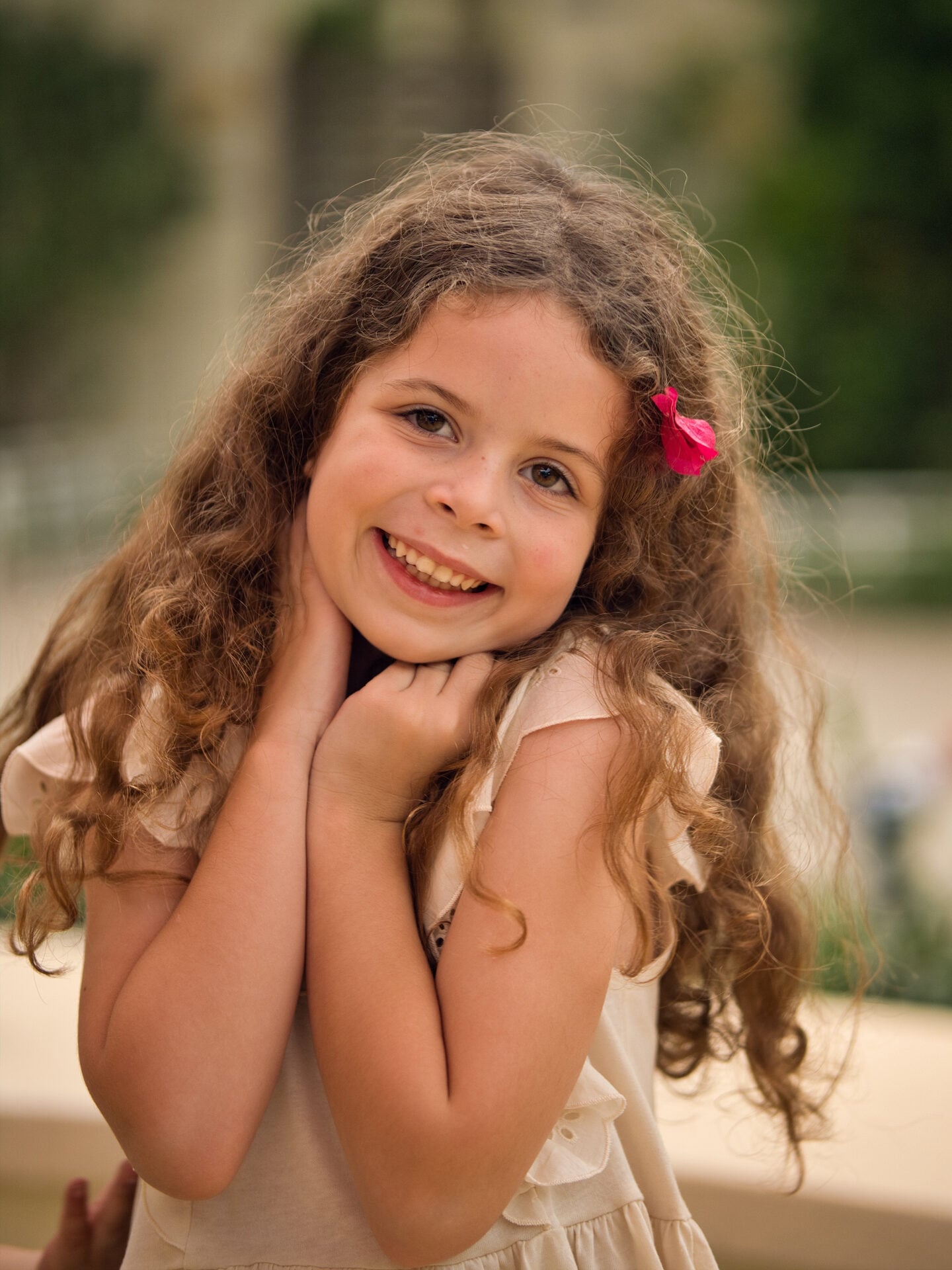Family of four — Dubai outdoor shoot