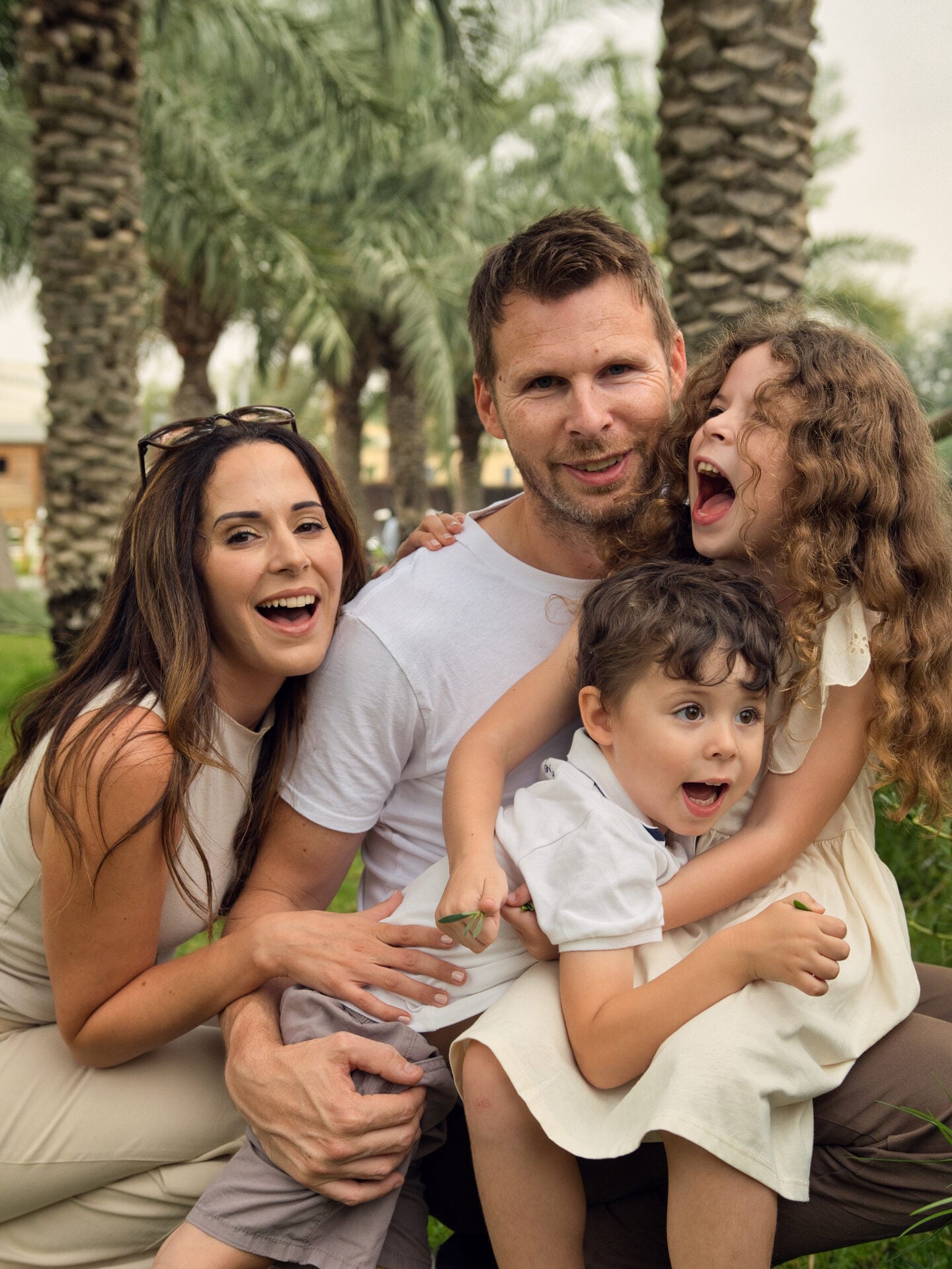 At-home family session in Dubai