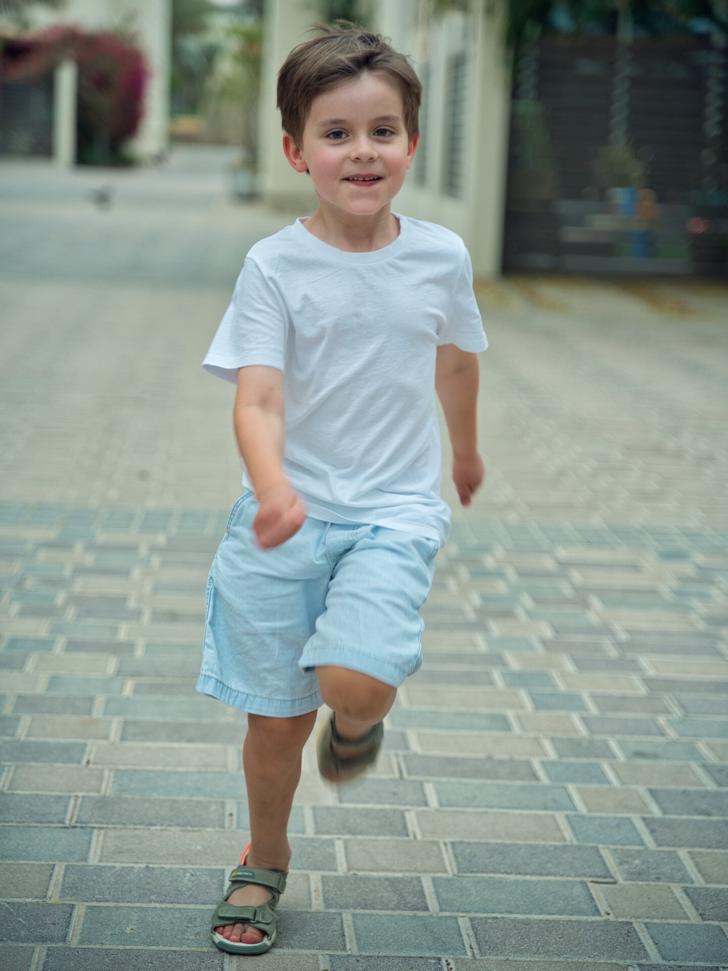 Beach family session in Dubai